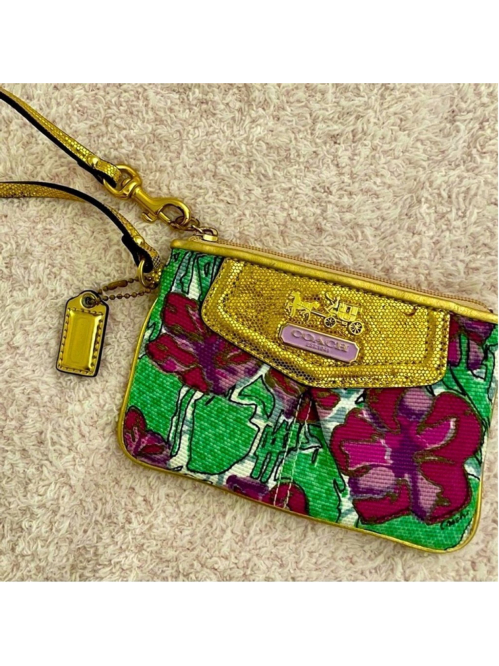 COACH Vintage Ashley Iris Collection Wristlet – Floral Print with Gold Accents - Picture 2 of 3